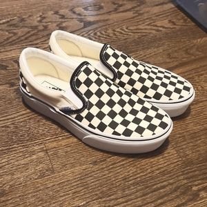Vans slip on platform sneaker